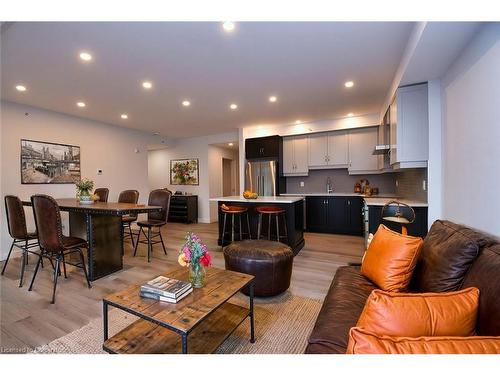 306-153 Wilson Street W, Ancaster, ON - Indoor Photo Showing Living Room