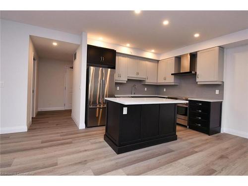 306-153 Wilson Street W, Ancaster, ON - Indoor Photo Showing Kitchen