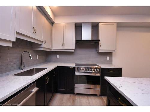 306-153 Wilson Street W, Ancaster, ON - Indoor Photo Showing Kitchen