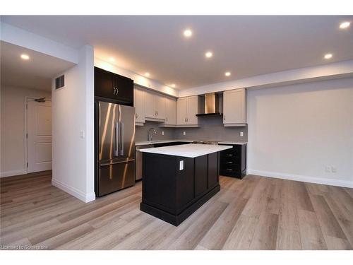 306-153 Wilson Street W, Ancaster, ON - Indoor Photo Showing Kitchen