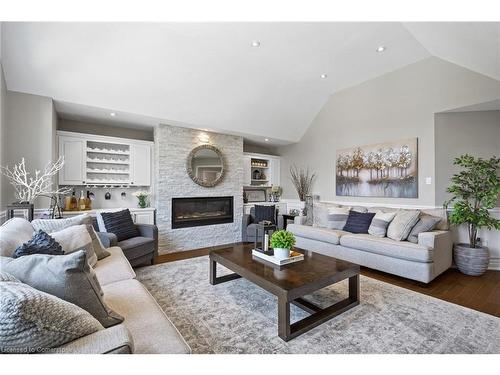 8 Orr Crescent, Stoney Creek, ON - Indoor Photo Showing Living Room With Fireplace