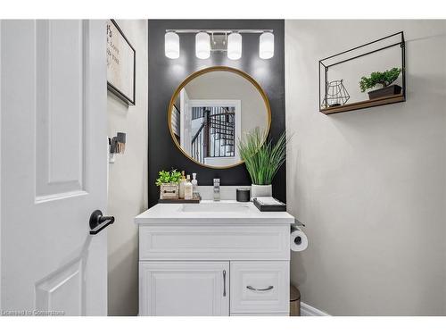 8 Orr Crescent, Stoney Creek, ON - Indoor Photo Showing Bathroom