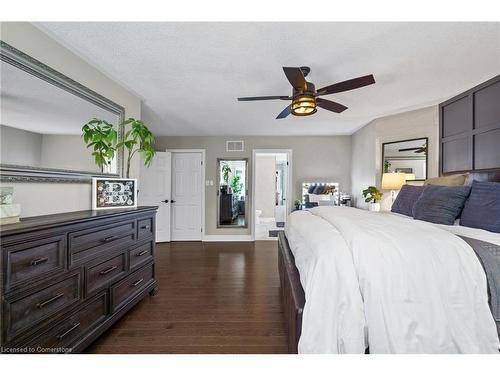 8 Orr Crescent, Stoney Creek, ON - Indoor Photo Showing Bedroom