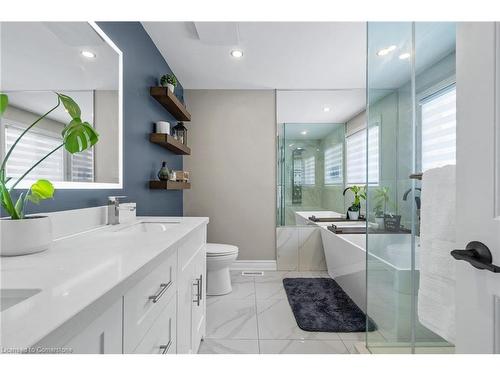 8 Orr Crescent, Stoney Creek, ON - Indoor Photo Showing Bathroom