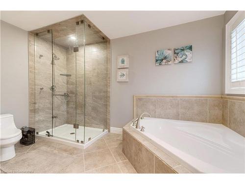 8036 Sheridan Court, Grassie, ON - Indoor Photo Showing Bathroom