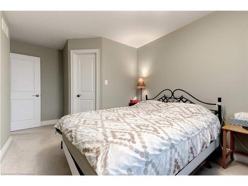 8036 Sheridan Court, Grassie, ON - Indoor Photo Showing Bedroom