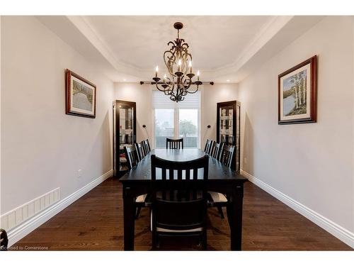 8036 Sheridan Court, Grassie, ON - Indoor Photo Showing Dining Room