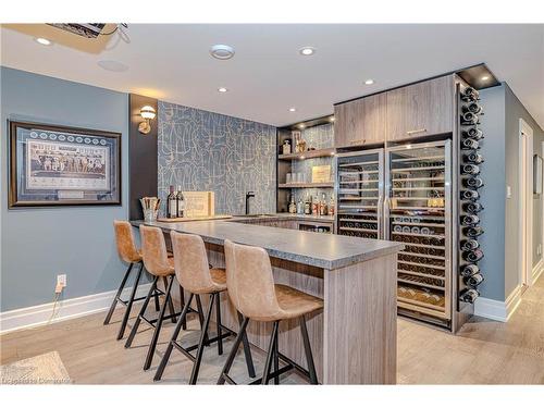 21-4360 Millcroft Park Drive, Burlington, ON - Indoor Photo Showing Dining Room