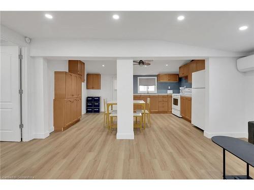 1038 Lakeshore Road, Selkirk, ON - Indoor Photo Showing Kitchen