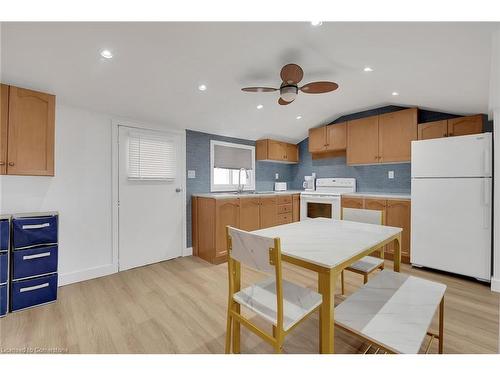 1038 Lakeshore Road, Selkirk, ON - Indoor Photo Showing Kitchen