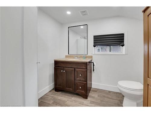 1038 Lakeshore Road, Selkirk, ON - Indoor Photo Showing Bathroom