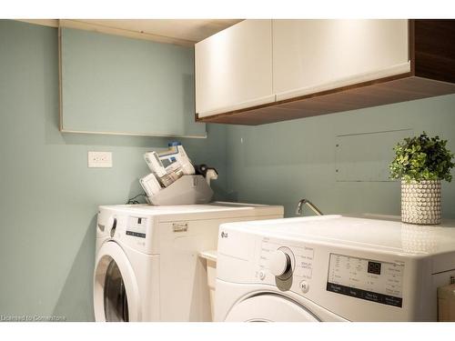 101 Pearl Street S, Hamilton, ON - Indoor Photo Showing Laundry Room