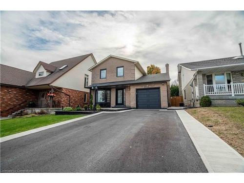 35 Quincy Court, Hamilton, ON - Outdoor With Deck Patio Veranda With Facade