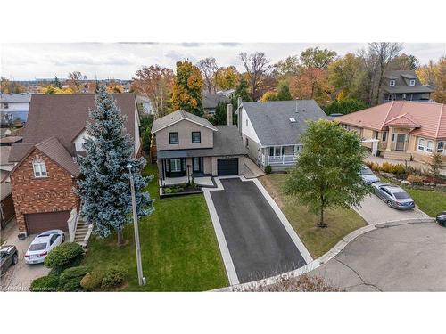 35 Quincy Court, Hamilton, ON - Outdoor With Facade