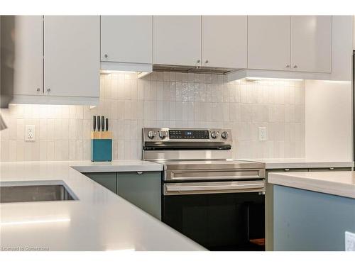 86 Gage Avenue N, Hamilton, ON - Indoor Photo Showing Kitchen With Upgraded Kitchen