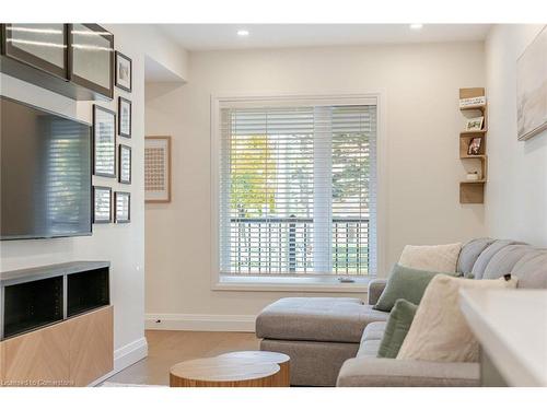 86 Gage Avenue N, Hamilton, ON - Indoor Photo Showing Living Room With Fireplace