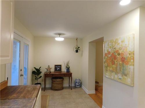 264 Wexford Avenue S, Hamilton, ON - Indoor Photo Showing Other Room