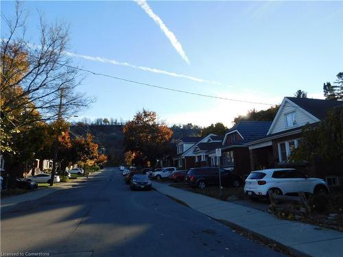 264 Wexford Avenue S, Hamilton, ON - Outdoor With Facade