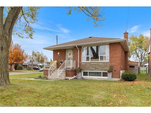 814 Tenth Avenue, Hamilton, ON - Outdoor