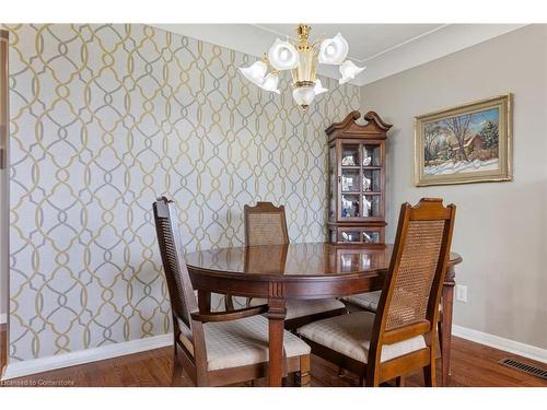 814 Tenth Avenue, Hamilton, ON - Indoor Photo Showing Dining Room