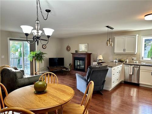 138 Concession Road W, Dunnville, ON - Indoor Photo Showing Dining Room