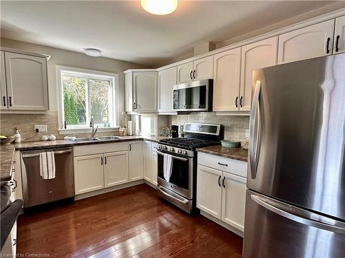 138 Concession Road W, Dunnville, ON - Indoor Photo Showing Kitchen With Stainless Steel Kitchen With Double Sink