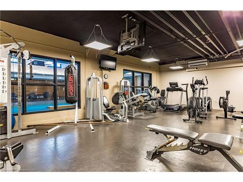 1401-150 Charlton Avenue E, Hamilton, ON - Indoor Photo Showing Gym Room