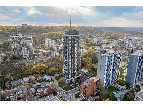 1401-150 Charlton Avenue E, Hamilton, ON - Outdoor With View