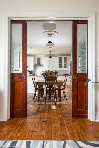 1083 Colborne Street E, Brantford, ON - Indoor Photo Showing Dining Room