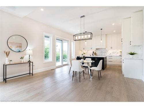 1 West Avenue, Stoney Creek, ON - Indoor Photo Showing Dining Room