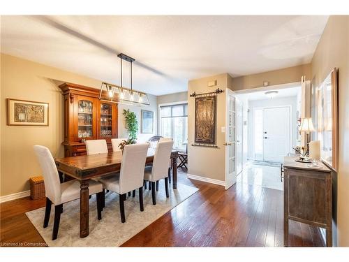 4-286 Hamilton Drive, Ancaster, ON - Indoor Photo Showing Dining Room