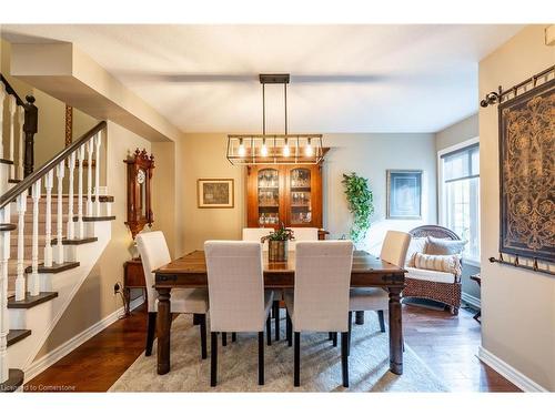 4-286 Hamilton Drive, Ancaster, ON - Indoor Photo Showing Dining Room