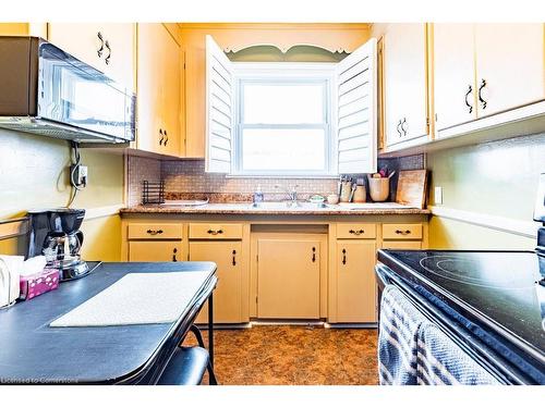 405C-5 East 36Th Street, Hamilton, ON - Indoor Photo Showing Kitchen