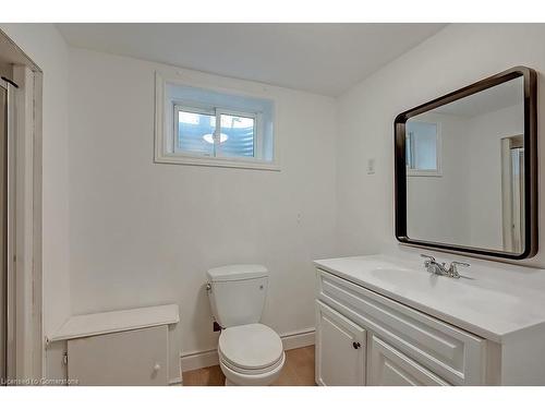 1452 Augustine Drive, Burlington, ON - Indoor Photo Showing Bathroom