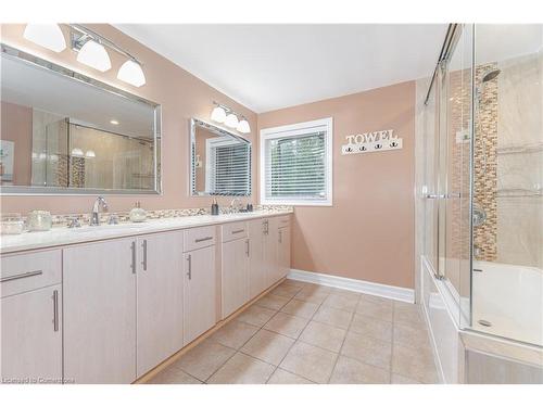 70 Lakecrest Trail, Brampton, ON - Indoor Photo Showing Bathroom