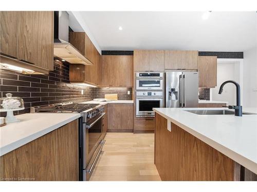 72 Melbourne Street, Hamilton, ON - Indoor Photo Showing Kitchen With Stainless Steel Kitchen With Upgraded Kitchen