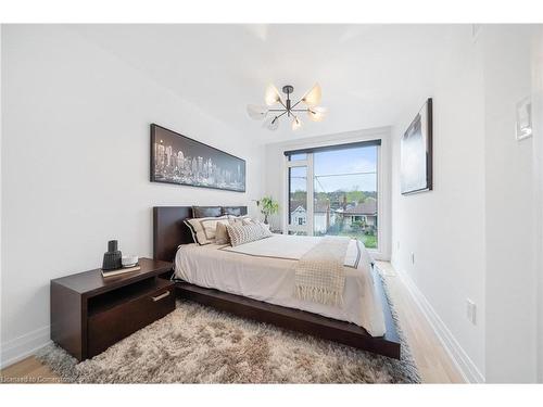 72 Melbourne Street, Hamilton, ON - Indoor Photo Showing Bedroom