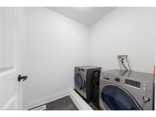 72 Melbourne Street, Hamilton, ON - Indoor Photo Showing Laundry Room