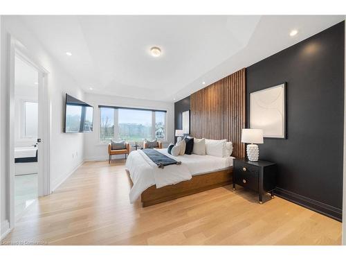 72 Melbourne Street, Hamilton, ON - Indoor Photo Showing Bedroom