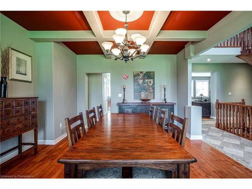 108 Sunnyridge Road, Ancaster, ON - Indoor Photo Showing Dining Room