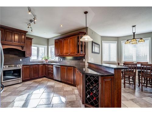 108 Sunnyridge Road, Ancaster, ON - Indoor Photo Showing Kitchen With Double Sink