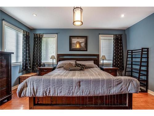 108 Sunnyridge Road, Ancaster, ON - Indoor Photo Showing Bedroom