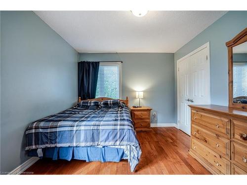 108 Sunnyridge Road, Ancaster, ON - Indoor Photo Showing Bedroom