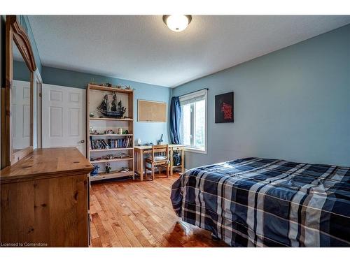 108 Sunnyridge Road, Ancaster, ON - Indoor Photo Showing Bedroom