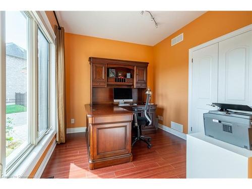 8881 Joseph Court, Niagara Falls, ON - Indoor Photo Showing Office