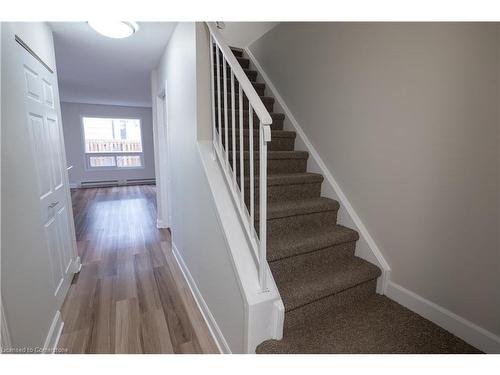 20-235 Quigley Road, Hamilton, ON - Indoor Photo Showing Other Room