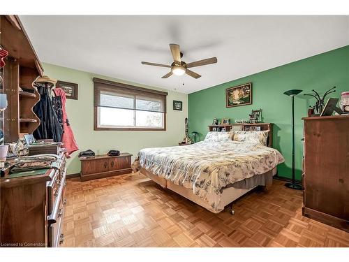 1629 Glancaster Road, Glanbrook, ON - Indoor Photo Showing Bedroom