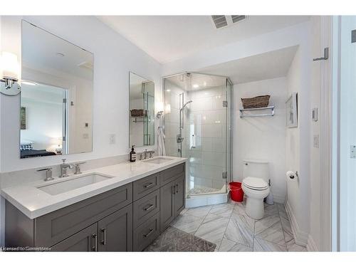 304-2060 Lakeshore Road, Burlington, ON - Indoor Photo Showing Bathroom