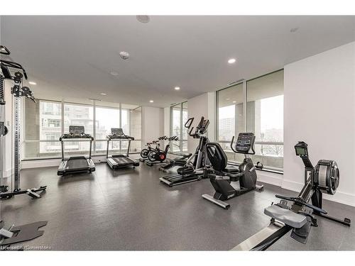 304-2060 Lakeshore Road, Burlington, ON - Indoor Photo Showing Gym Room