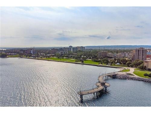 304-2060 Lakeshore Road, Burlington, ON - Outdoor With View